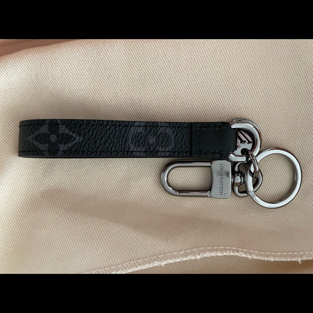LOUIS VUITTON KEYCHAIN